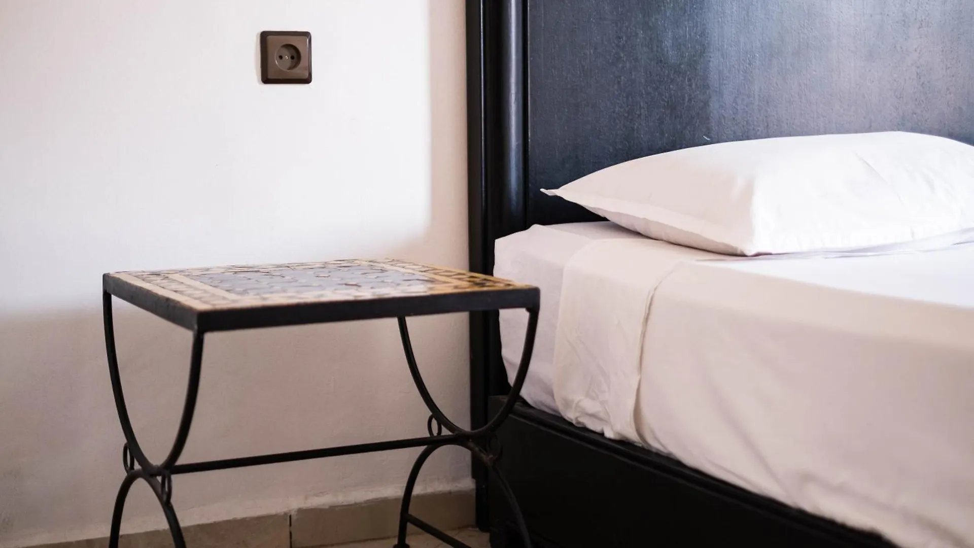 Apart Hotel Larbi Marrakesh 0*,  Marocko